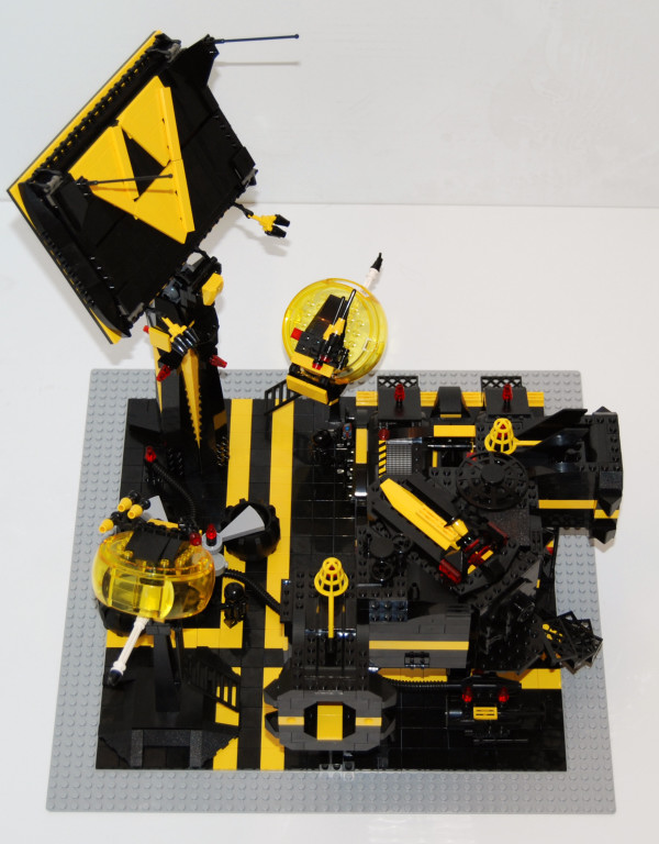 blacktron-missle-base-03.jpg