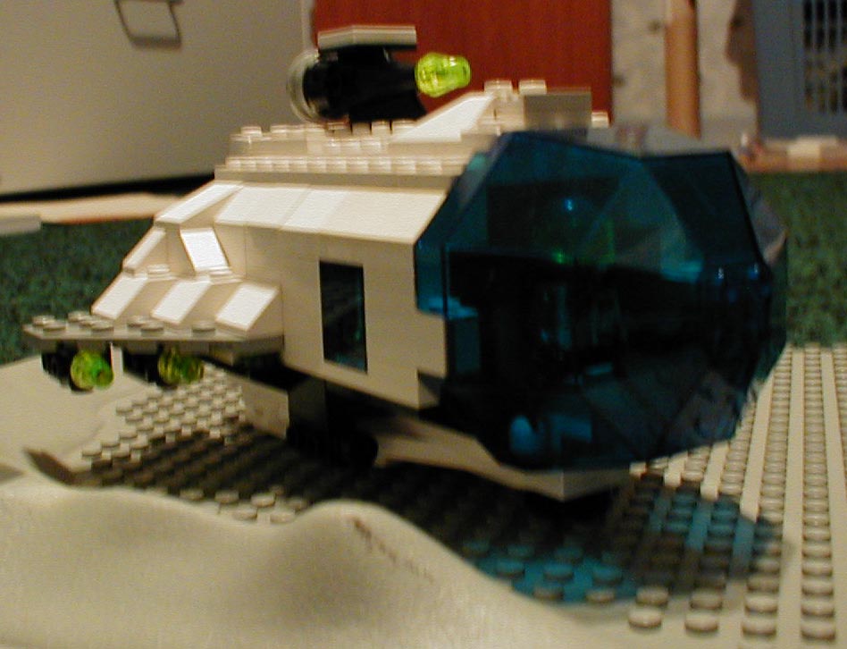 execshuttle_front_right.jpg