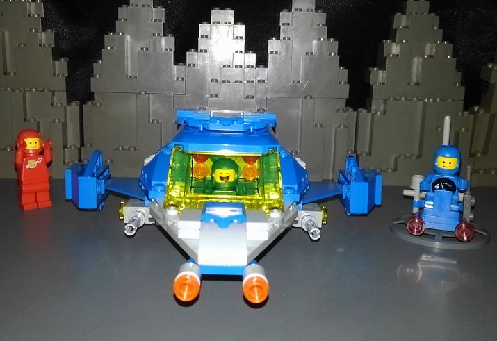 02spaceship.jpg