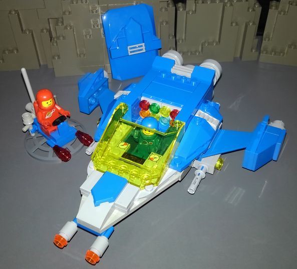 04spaceship.jpg