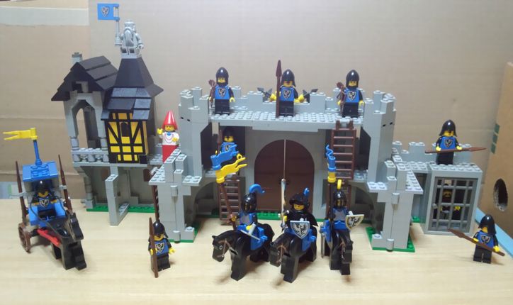 blackfalconcastle5.jpg