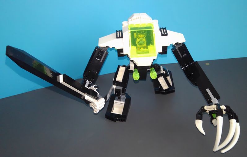 02blactron-mech.jpg