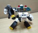 03policemecha.jpg