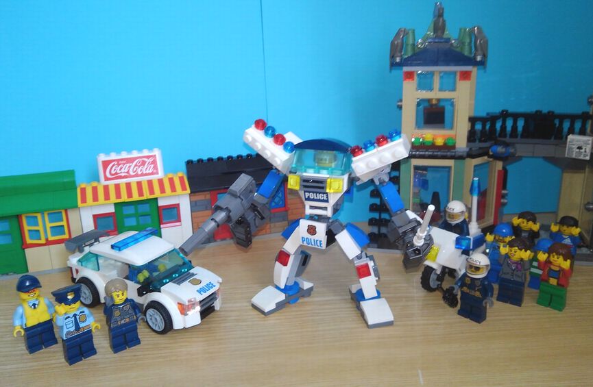 00police-mech2.jpg