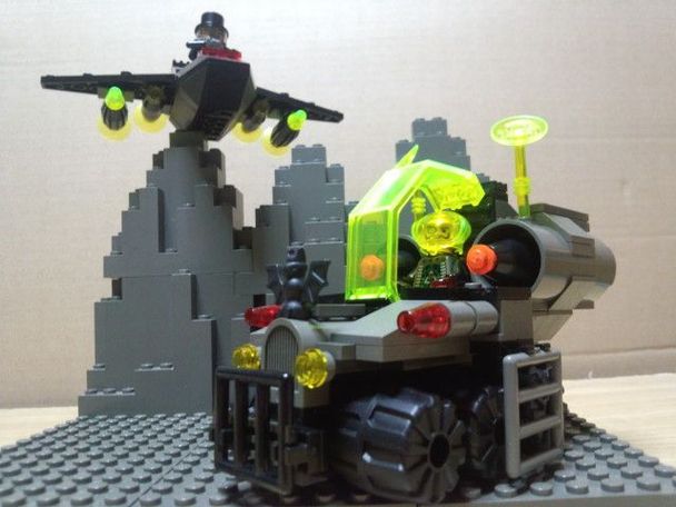 00spacebaroncar.jpg