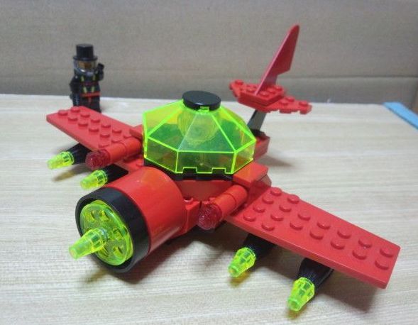 01spacebaronplane1.jpg