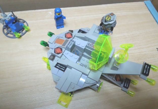 01ufo3.jpg