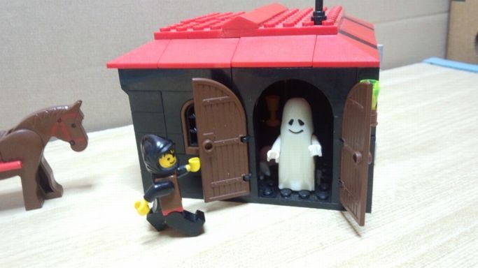 wolfpack-house4.jpg
