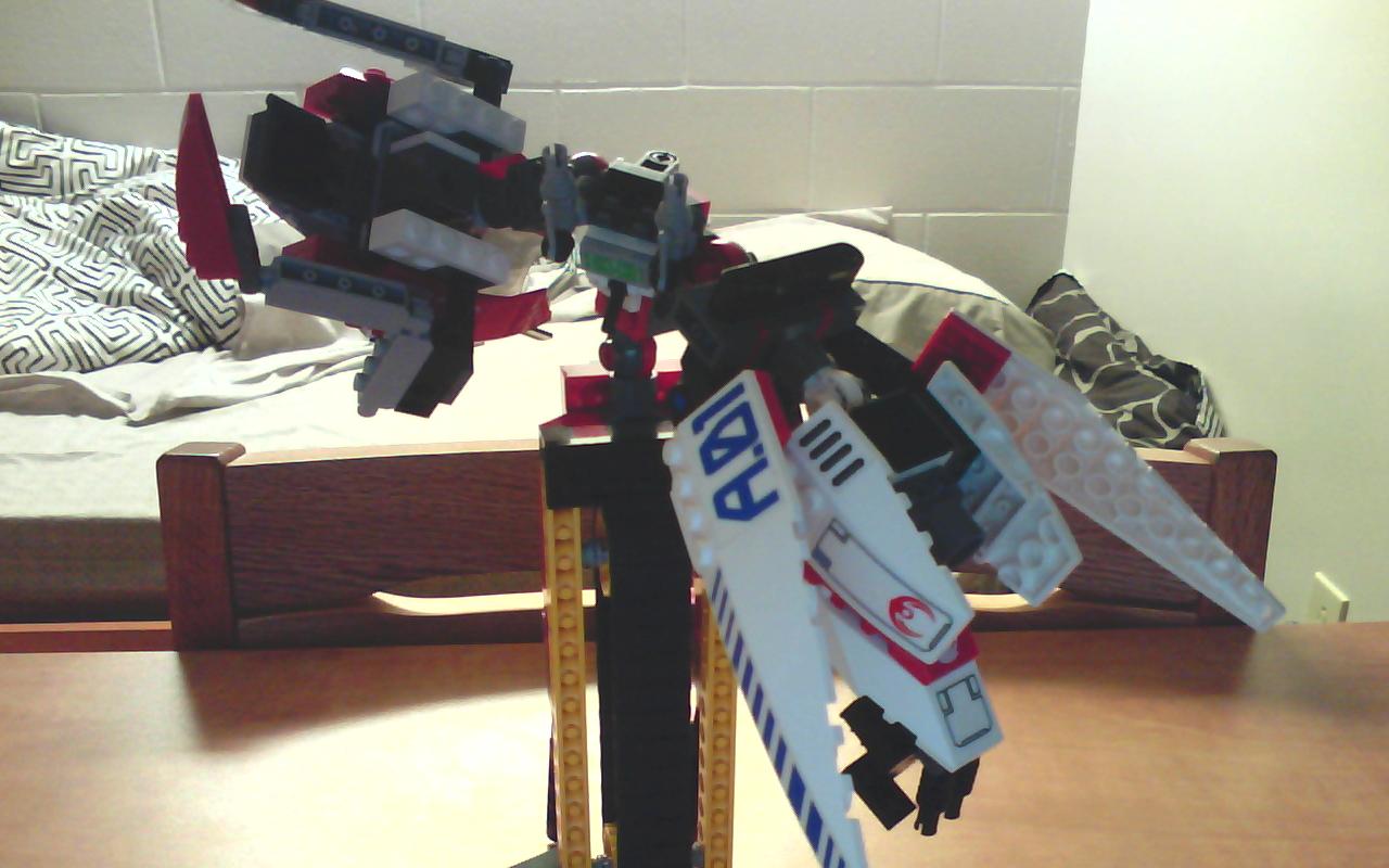 img000183_arm_in_cannon_mode.jpg