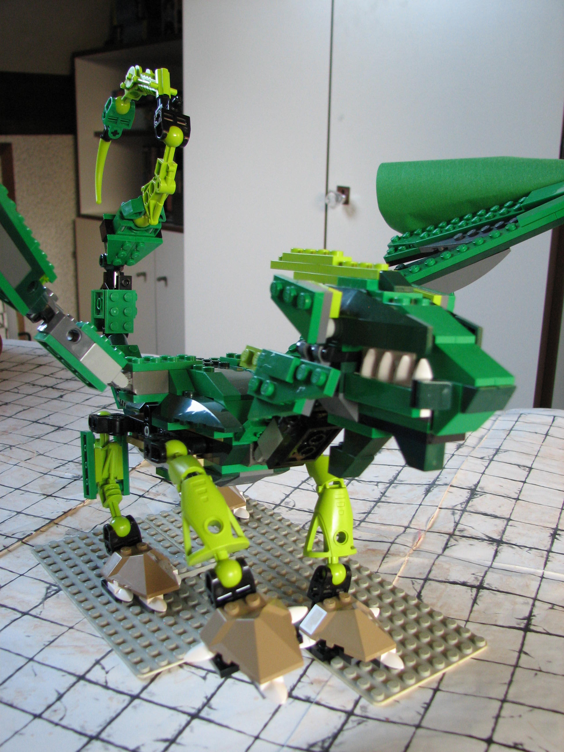 emerald_dragon_03.jpg