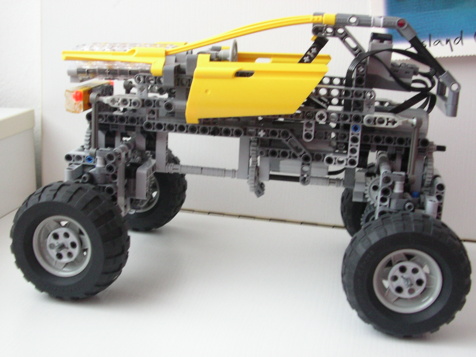 tt-with-no-battery-box.jpg