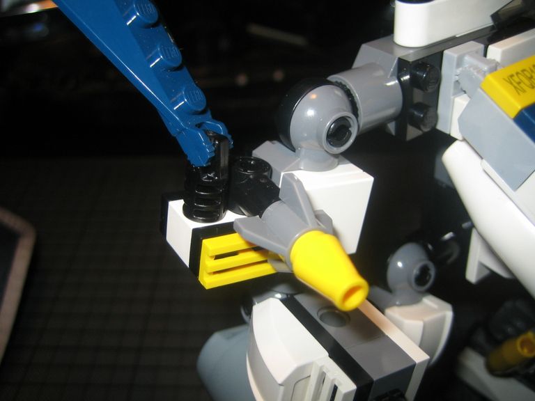 mech_002.jpg