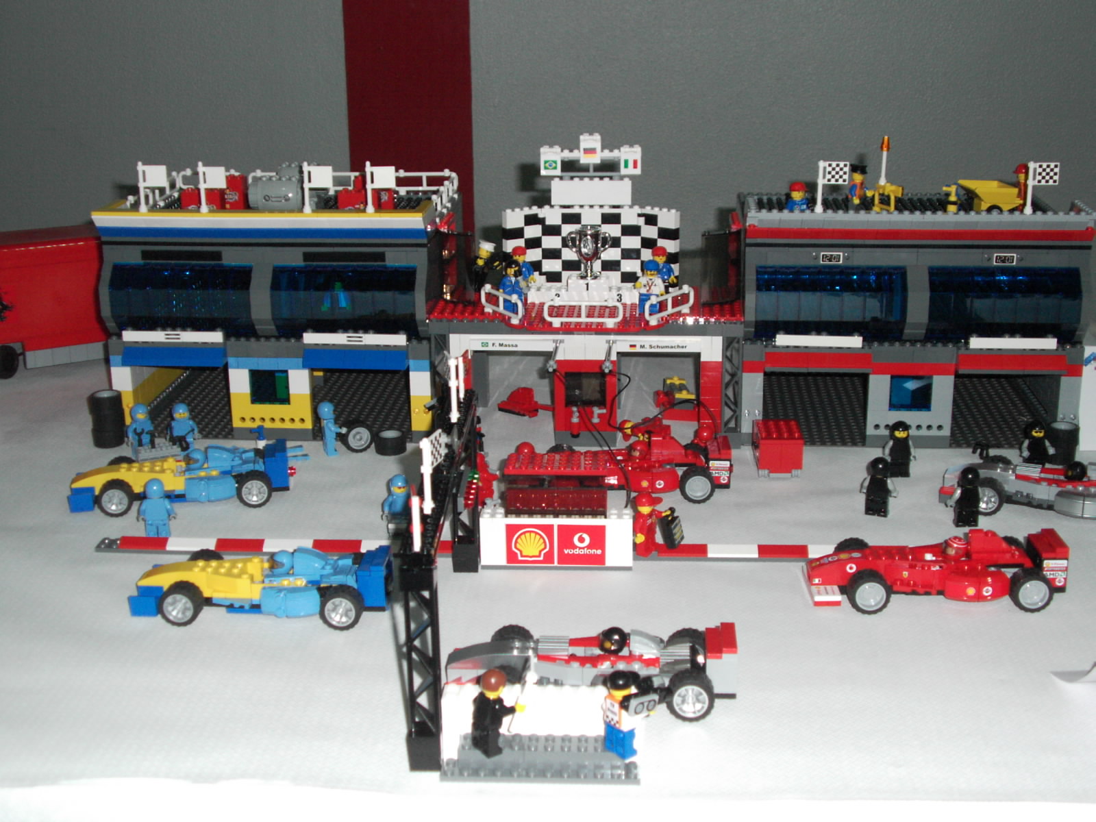 32_pitstop.jpg