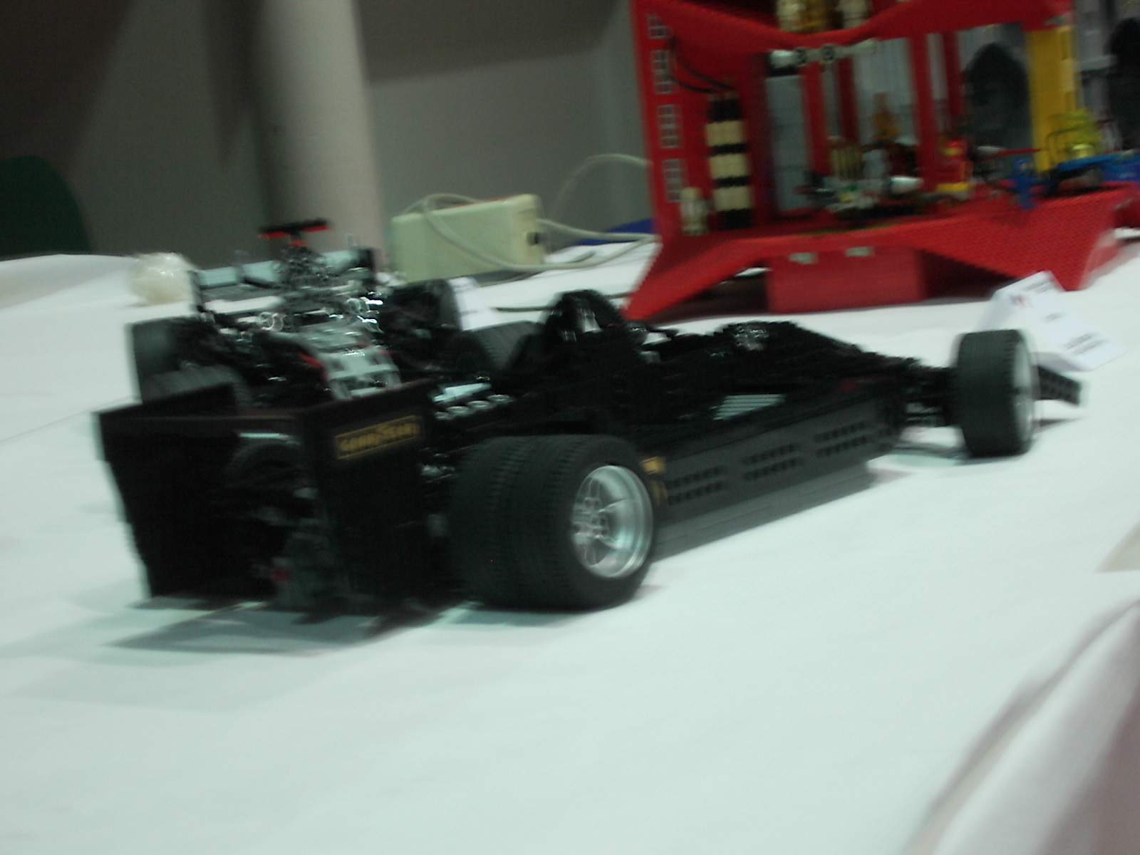 42_f1.jpg