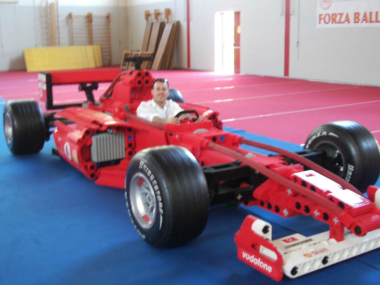 43_ferrari.jpg