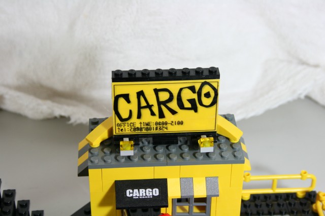 cargo05.jpg