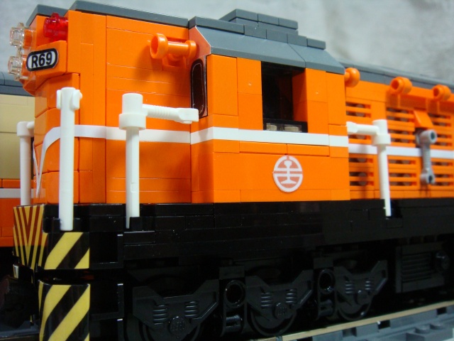 r6902.jpg