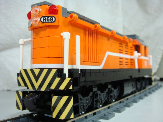 r6909.jpg