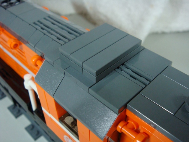 r6911.jpg