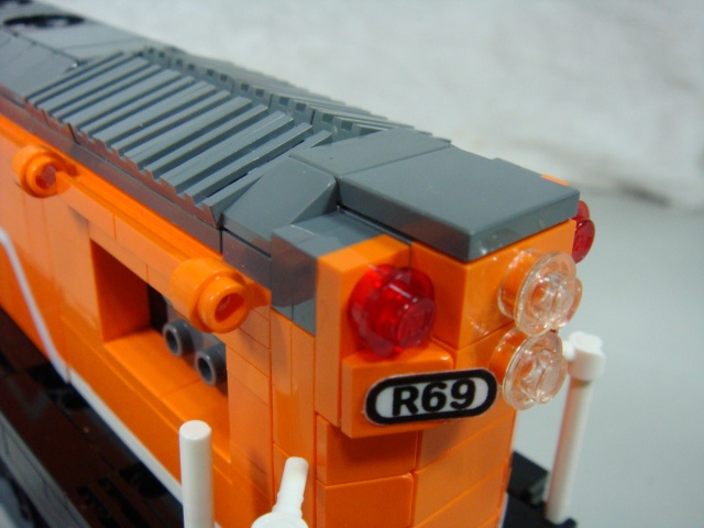 r6942.jpg