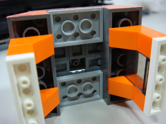 r6944.jpg
