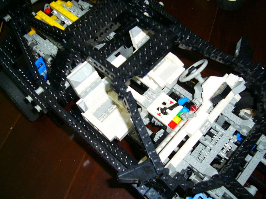 888003.jpg