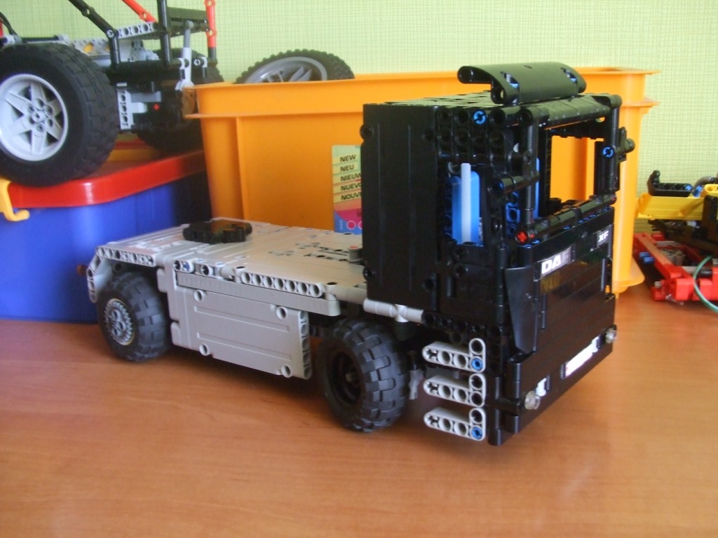 moc_1_009.jpg
