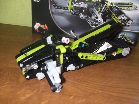 lego_42021_077.jpg