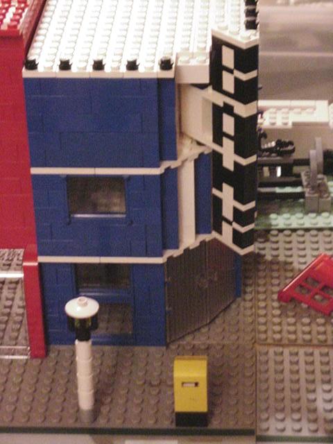 building-bank.jpg