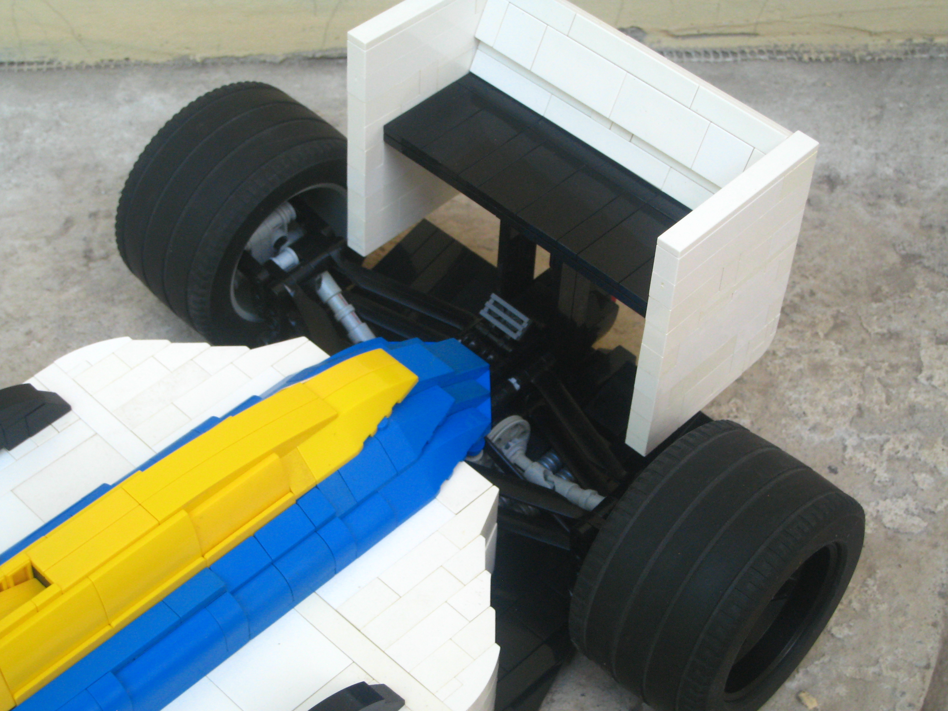 williams-fw11_14.jpg