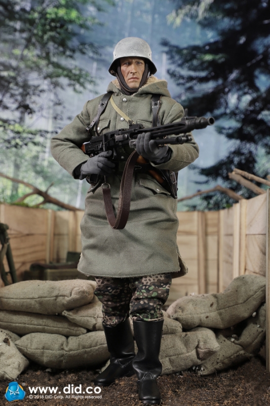 SS-Panzer-Division Das Reich MG42 Gunner - Dustin