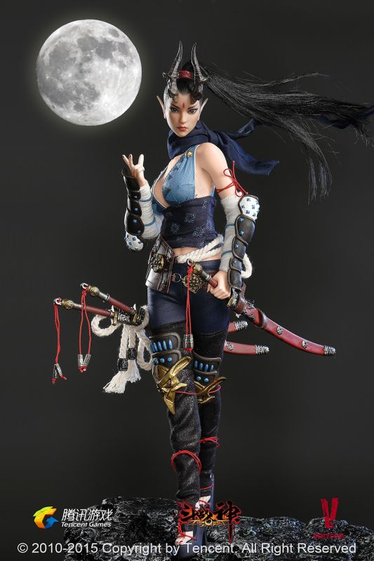 Debuting Of The Holy Man - Lady Dragon in the Moonlight