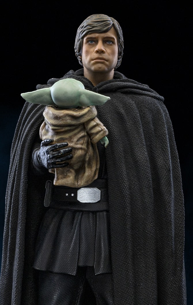 Luke Skywalker and Grogu - Star Wars: The Mandalorian