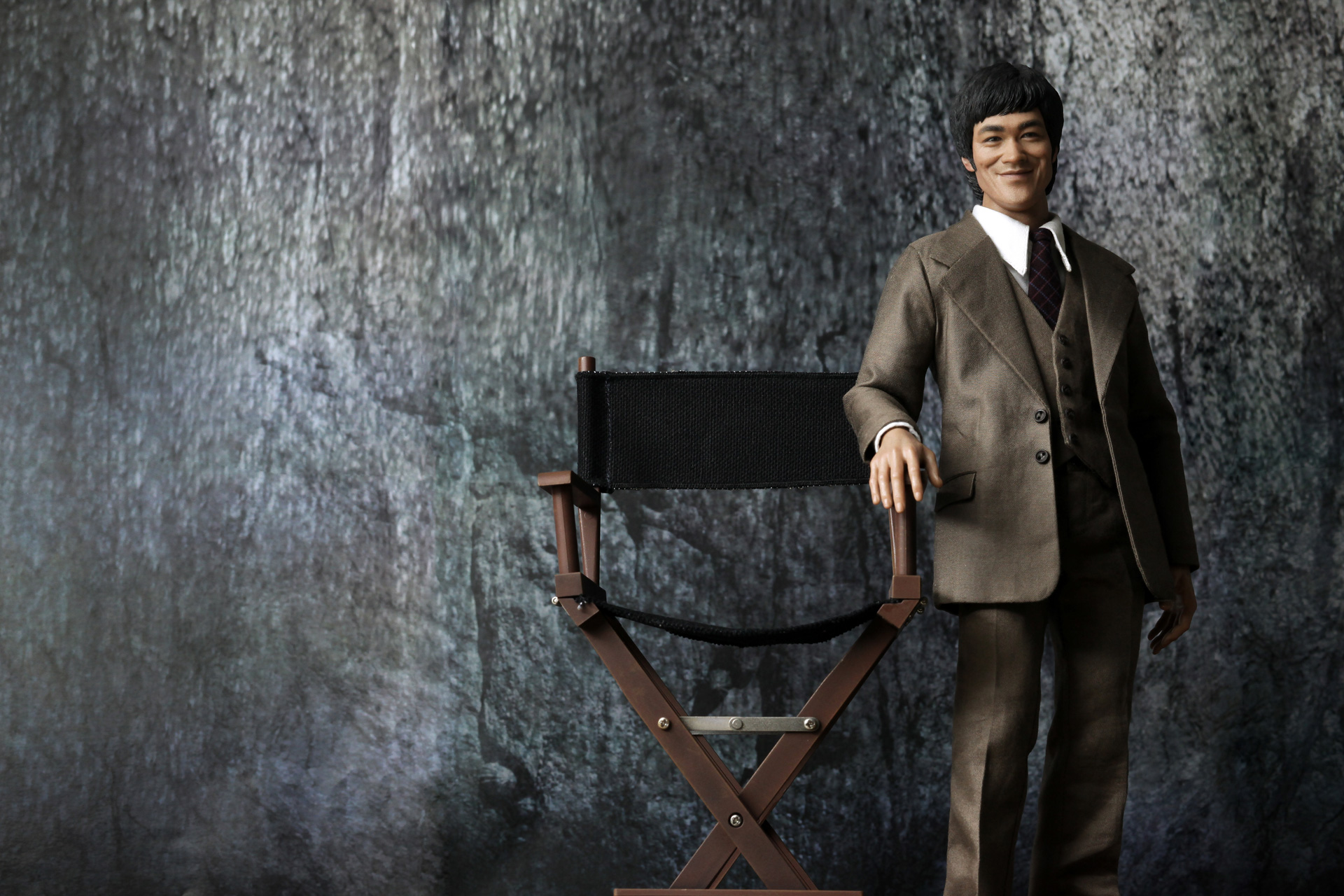 Bruce Lee (Suit)