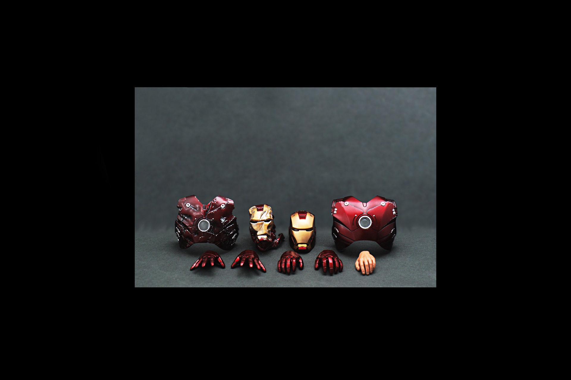 Iron Man - Mark 3 (Battle Damage Version) [With Bonus Accessory]