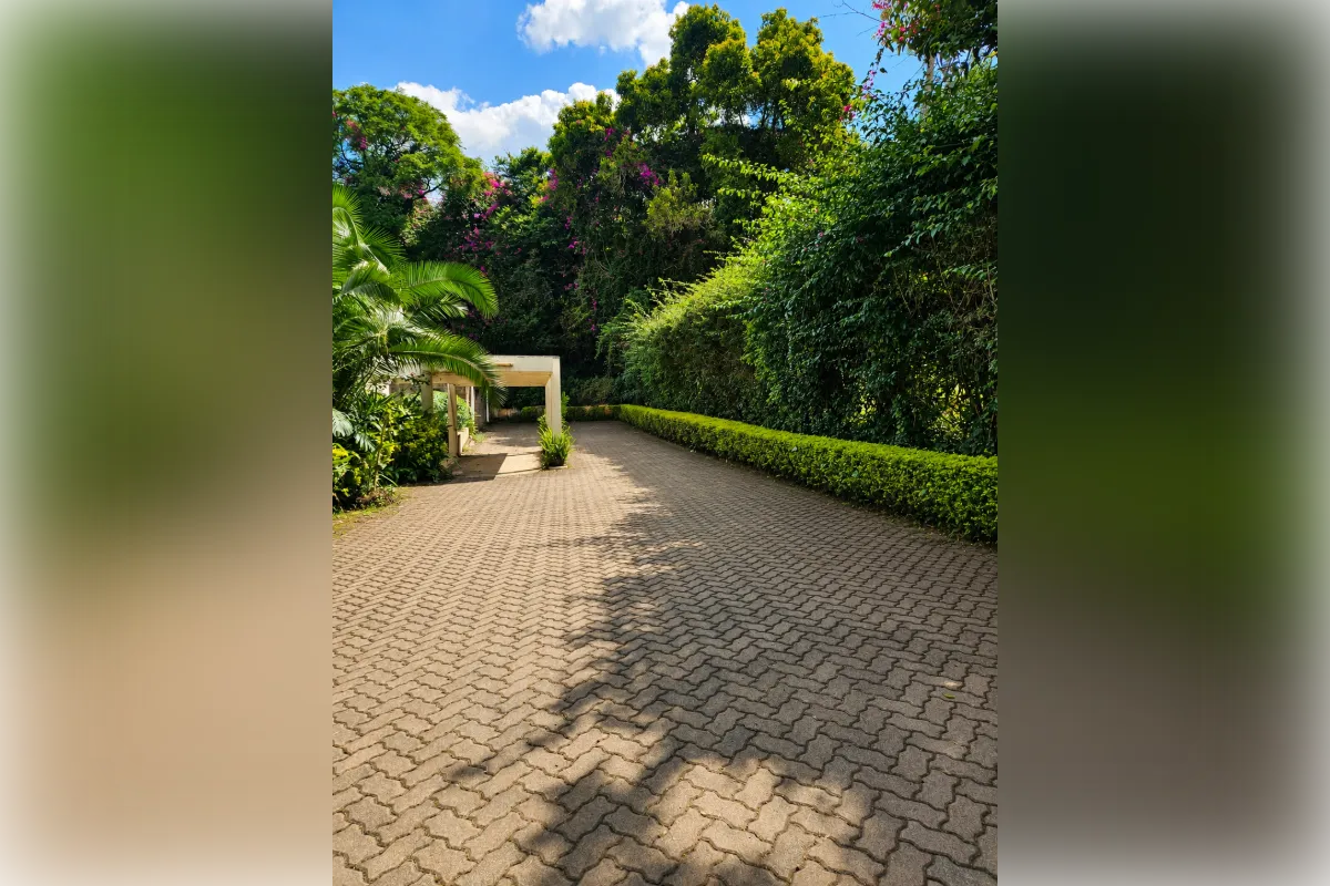 0.8 Acre Land for Sale in Lavington @Ksh. 190M