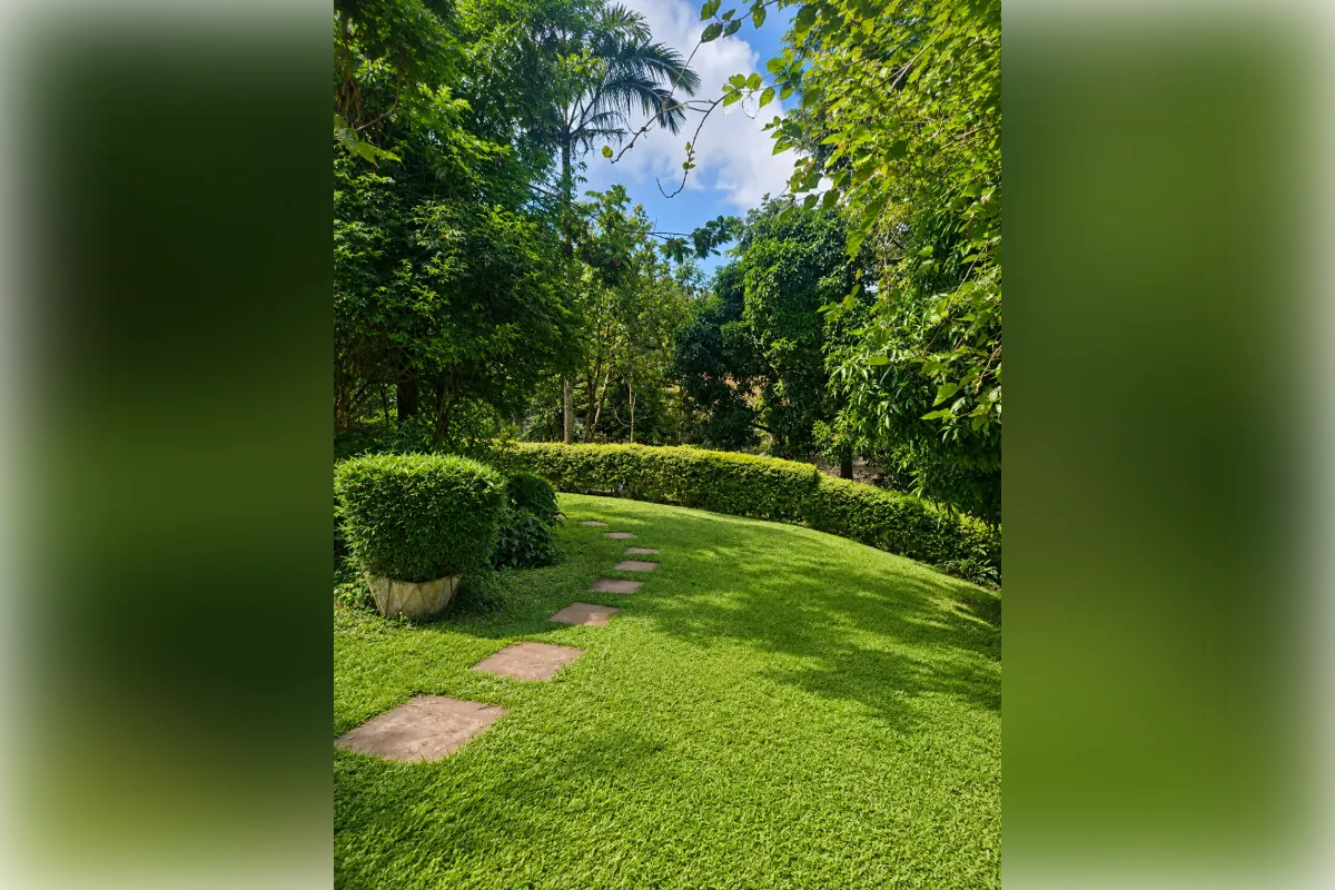 0.8 Acre Land for Sale in Lavington @Ksh. 190M
