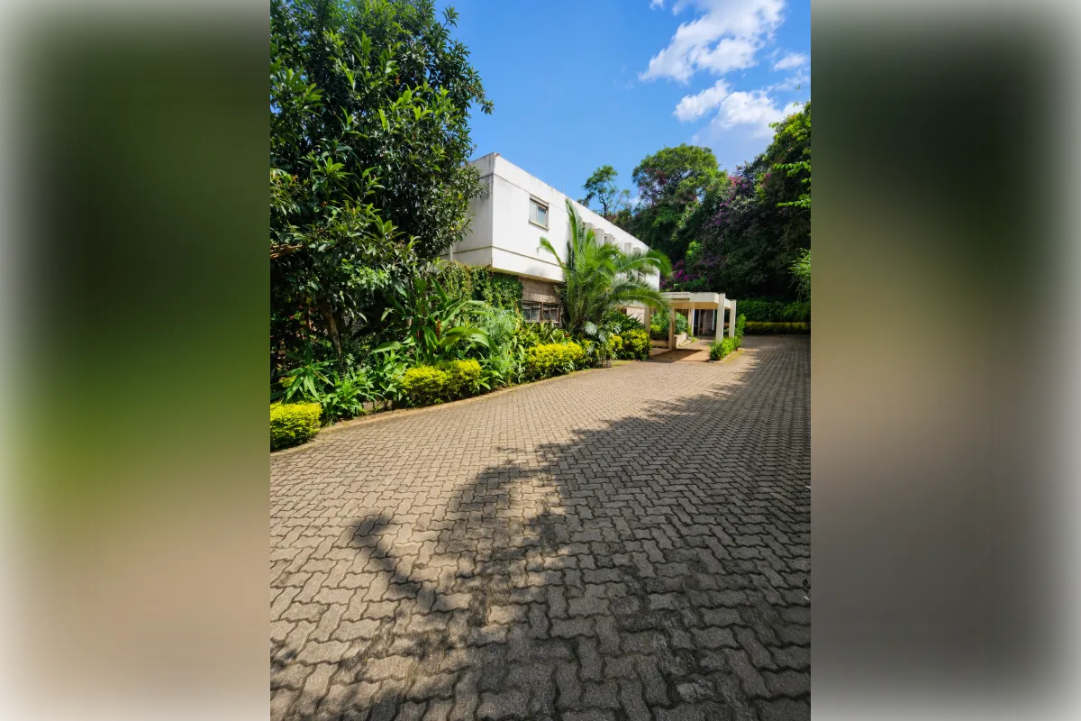 0.8 Acre Land for Sale in Lavington @Ksh. 190M