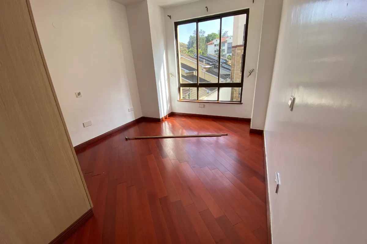 🏢 3 Bedroom All Ensuite Apartment + DSQ for Sale – Lavington (Kingara Road)