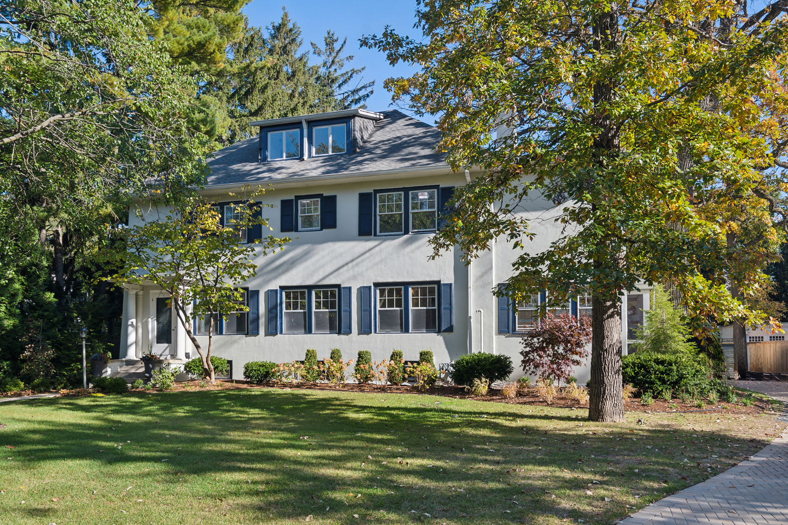 527 Warwick Road