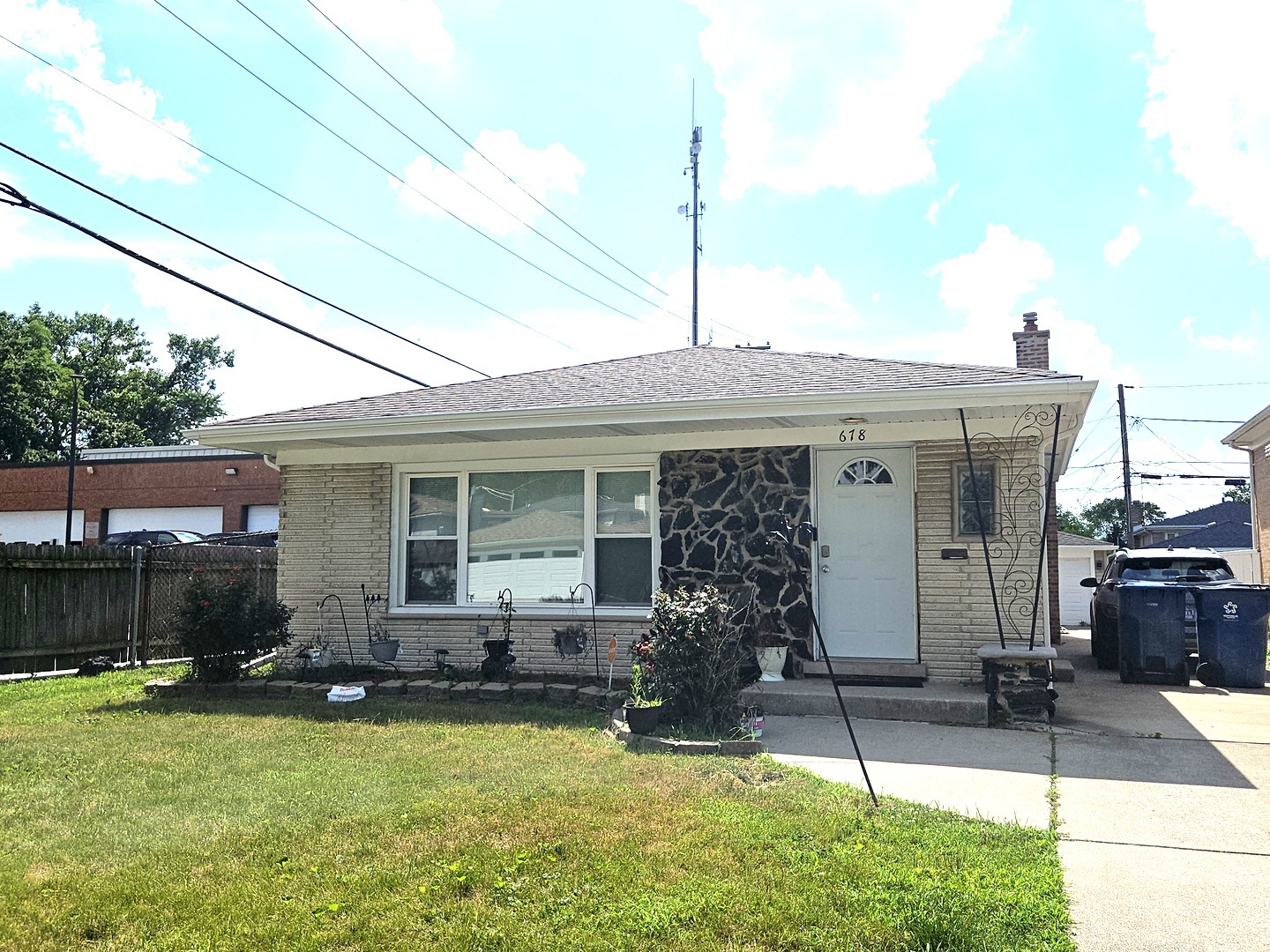 678 Muskegon Avenue