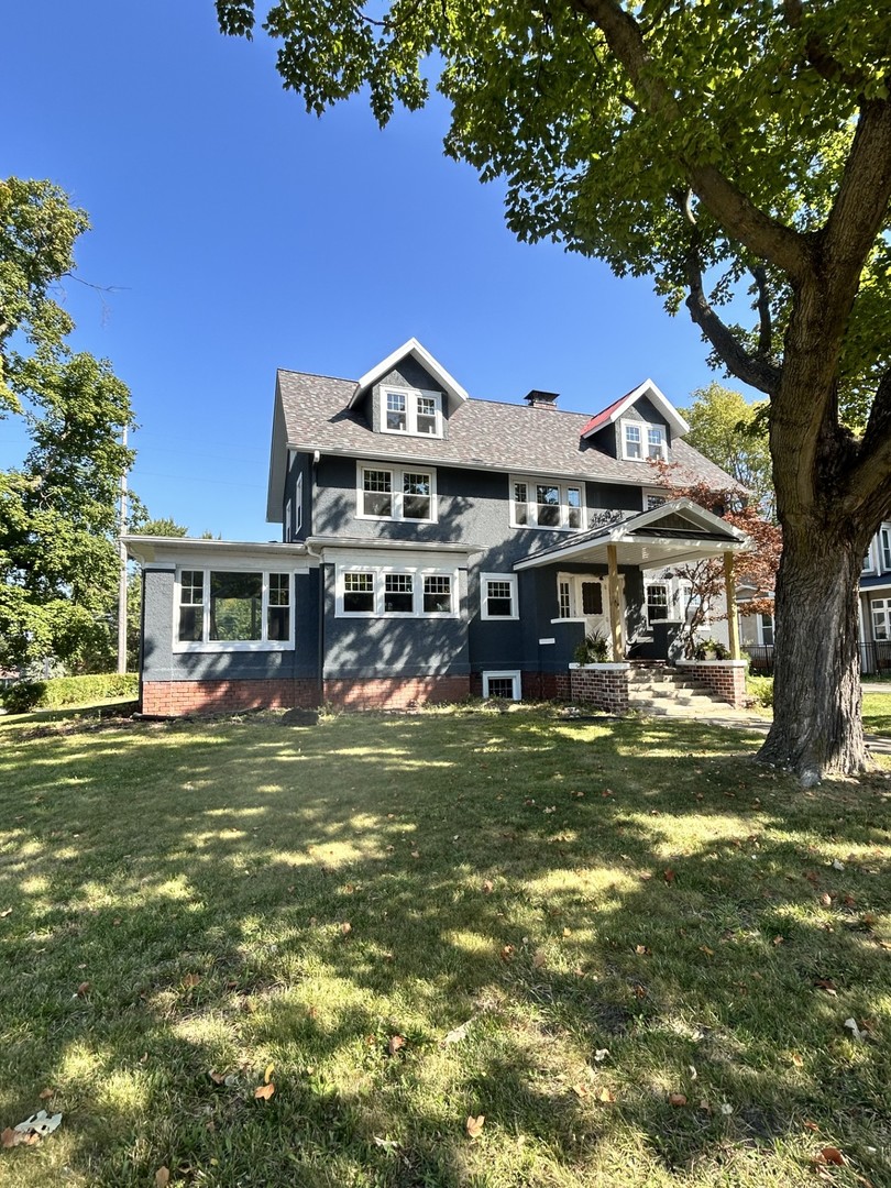 200 E Dakota Street