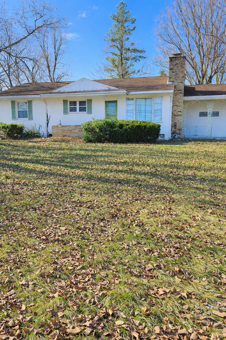 922 S Giant City Road S