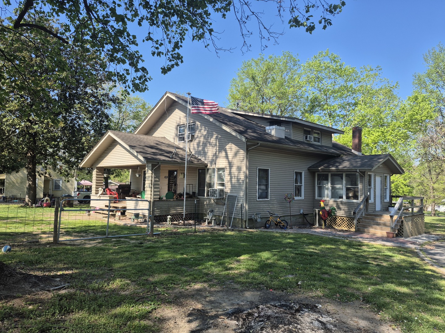 1201 Fairview Road