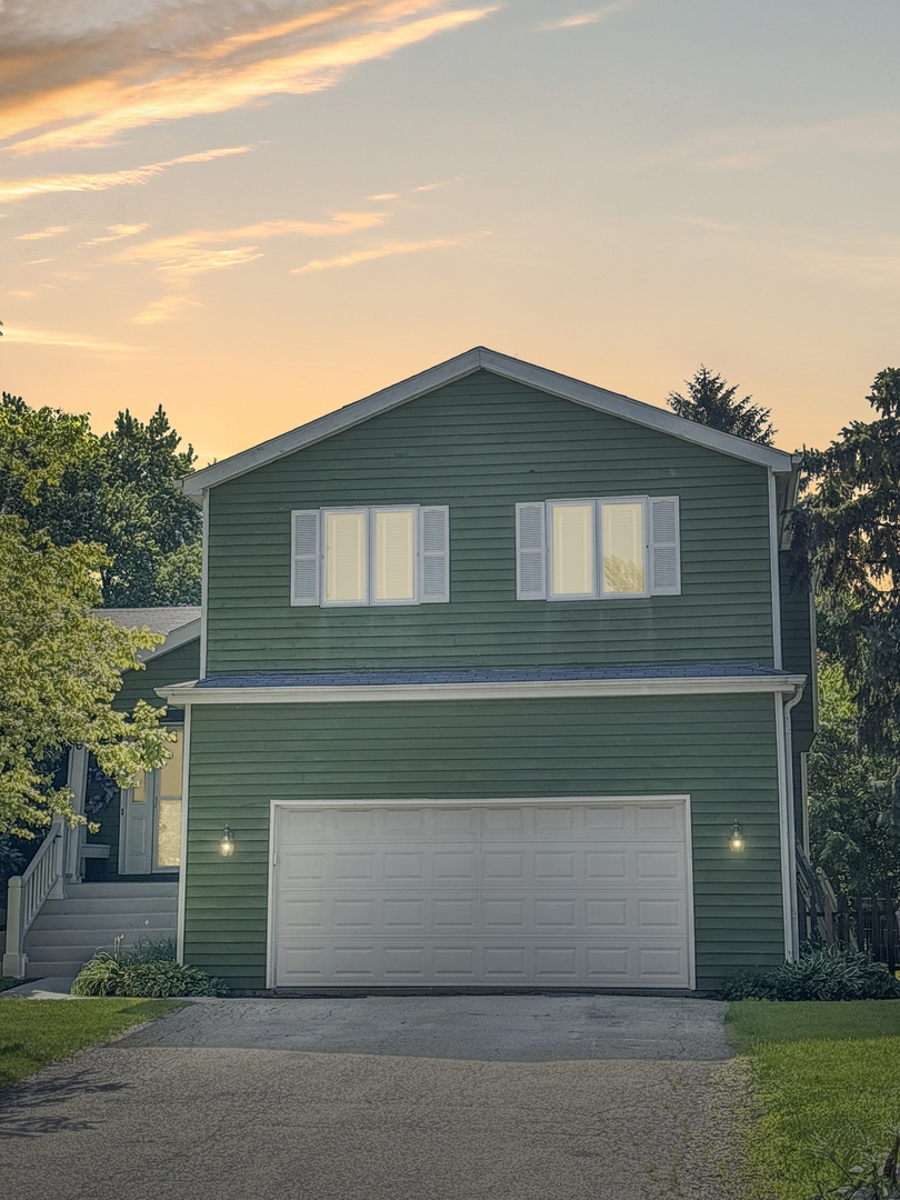 6 Crows Nest Court