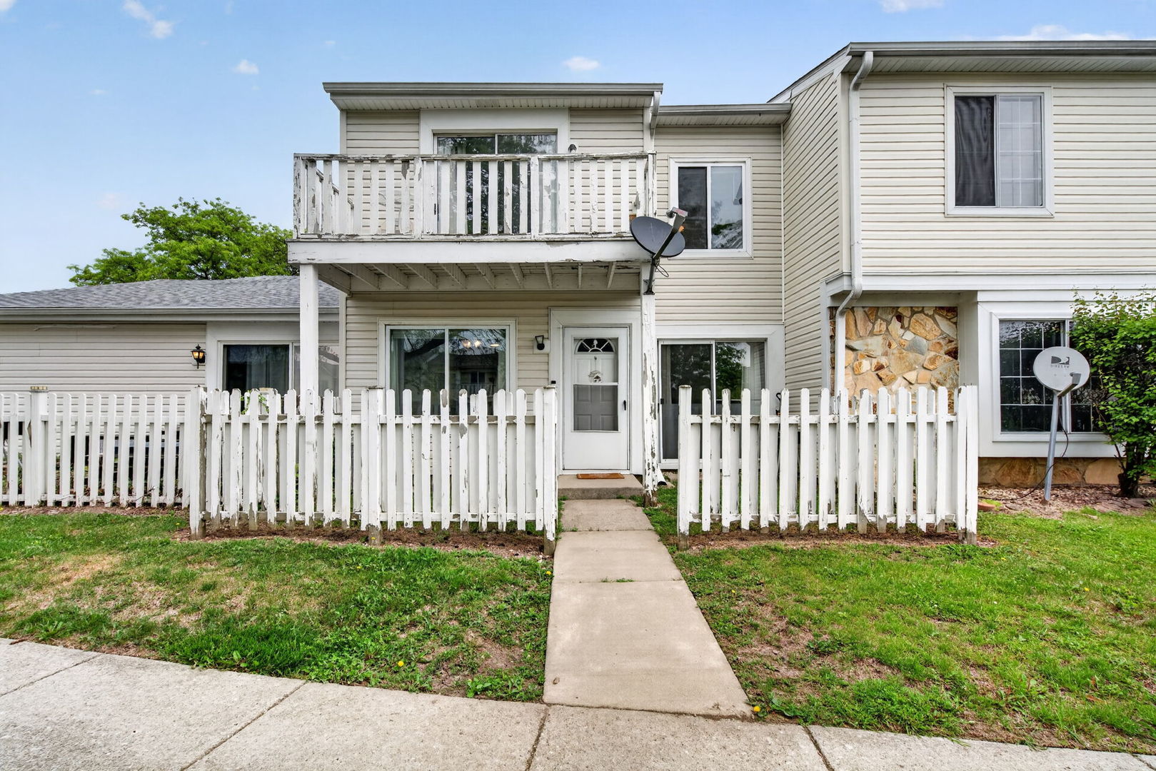 2302 Windsor Lane