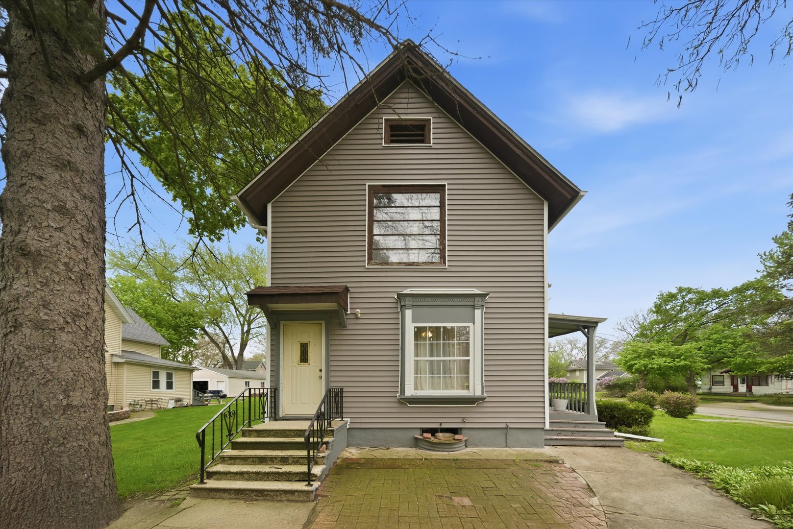 1003 Saint John Street