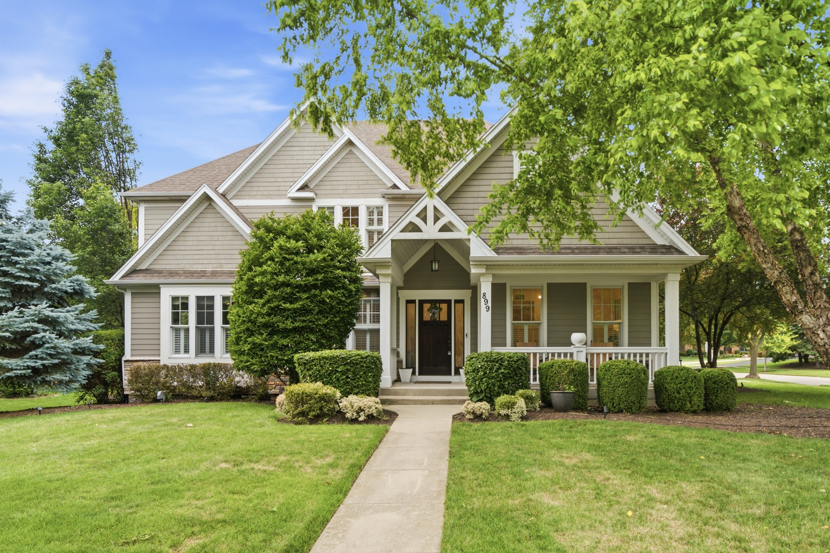 899 Edgewood Drive