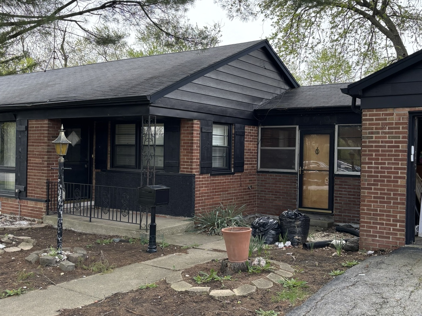 2700 Woodworth Place