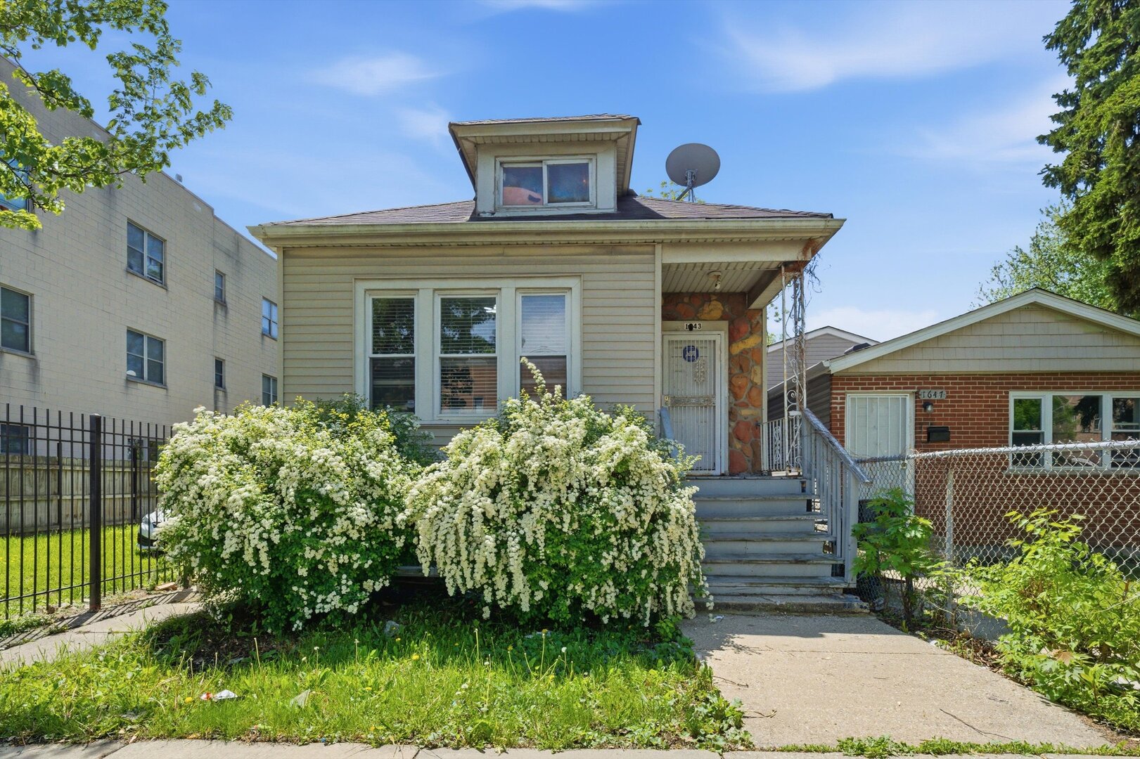 1643 W 59th Street